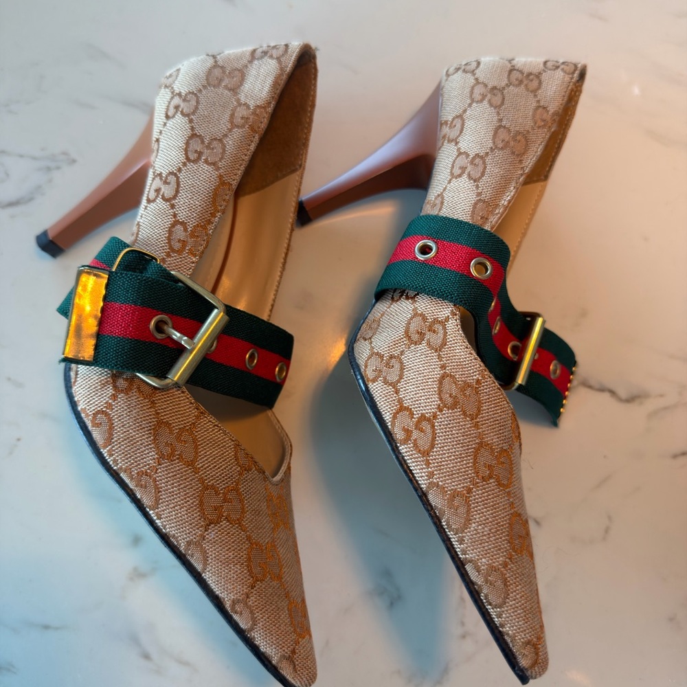 Canvas Pointed-Toe Mary Jane Pumps in Beige with Green/Red Web - Picture 2 of 5